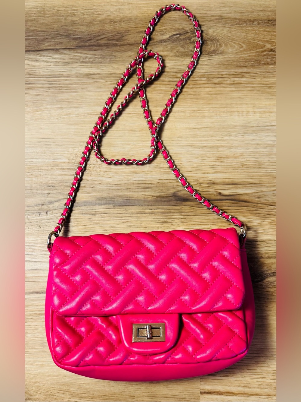 Urban Expressions Hot Pink Quilted Chain Strap Crossbody Purse